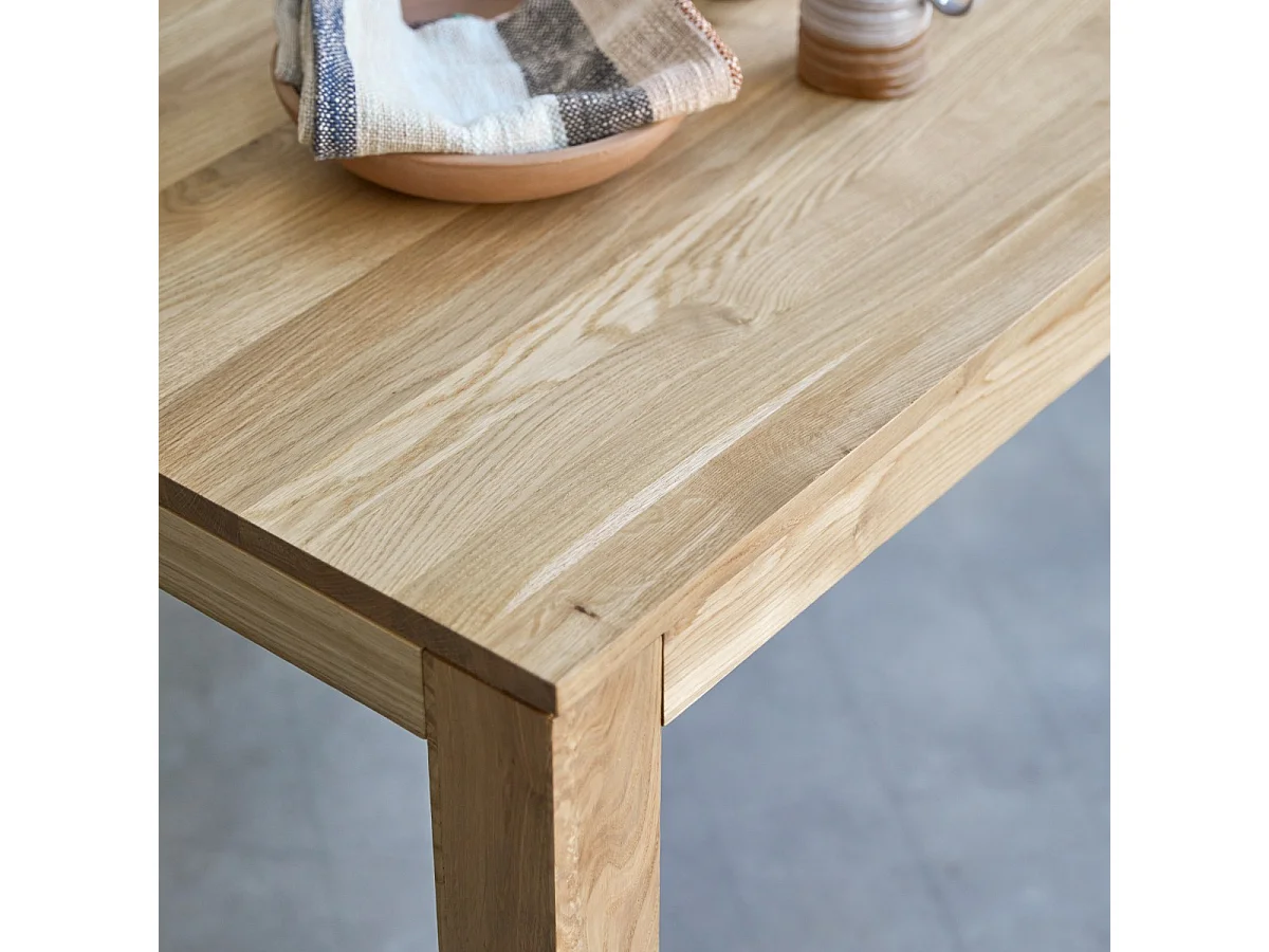 Esstisch Eden aus massiver Eiche 150x75