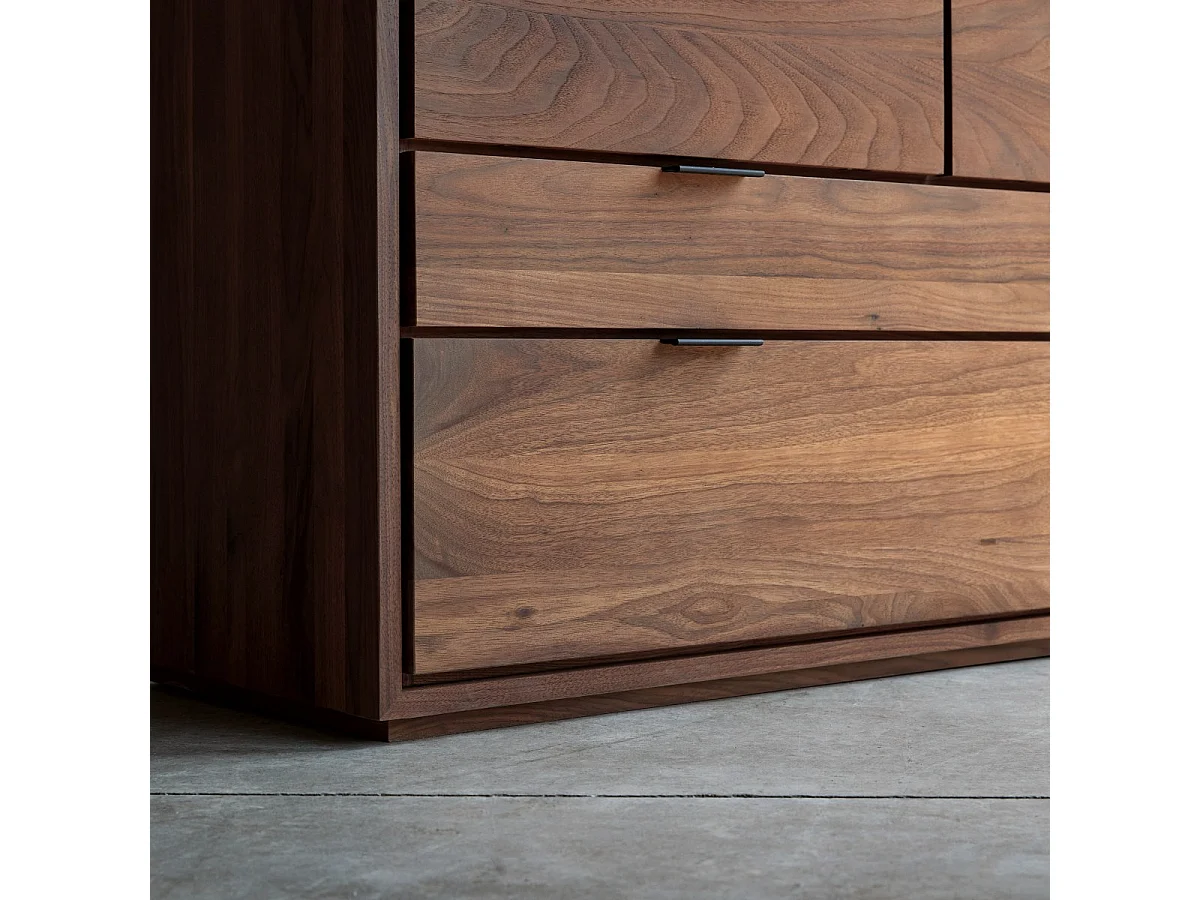 Kommode Senson aus Nussbaumholz mit 3 Schubladen