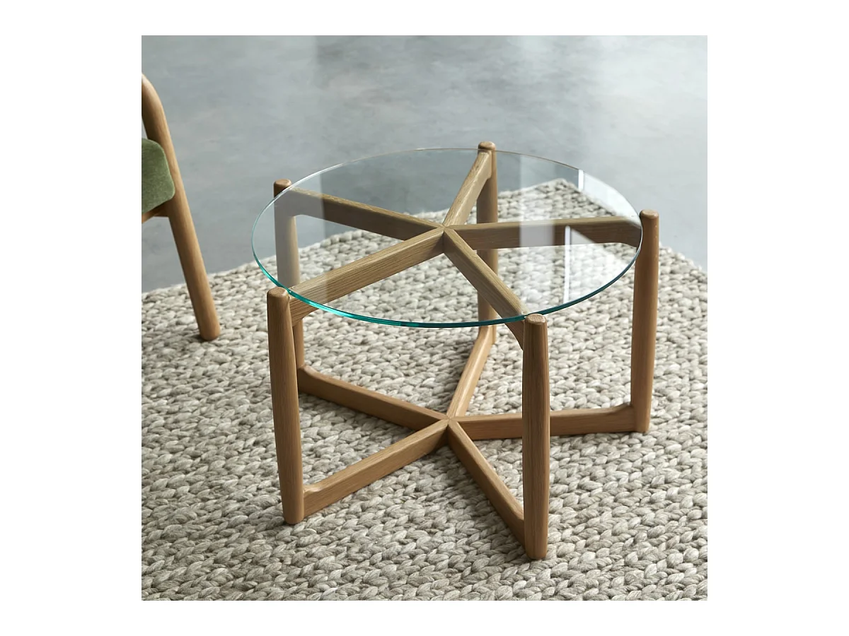 Couchtisch Nori aus massivem Eichenholz, 64 x 64 cm