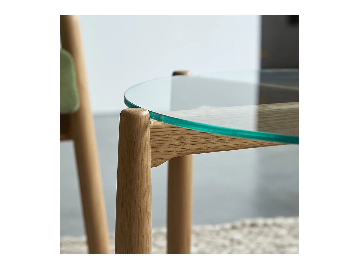 Couchtisch Nori aus massivem Eichenholz, 64 x 64 cm