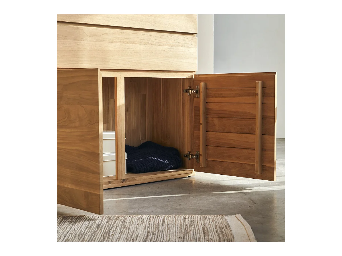 Hochkommode Nino aus massivem Teakholz