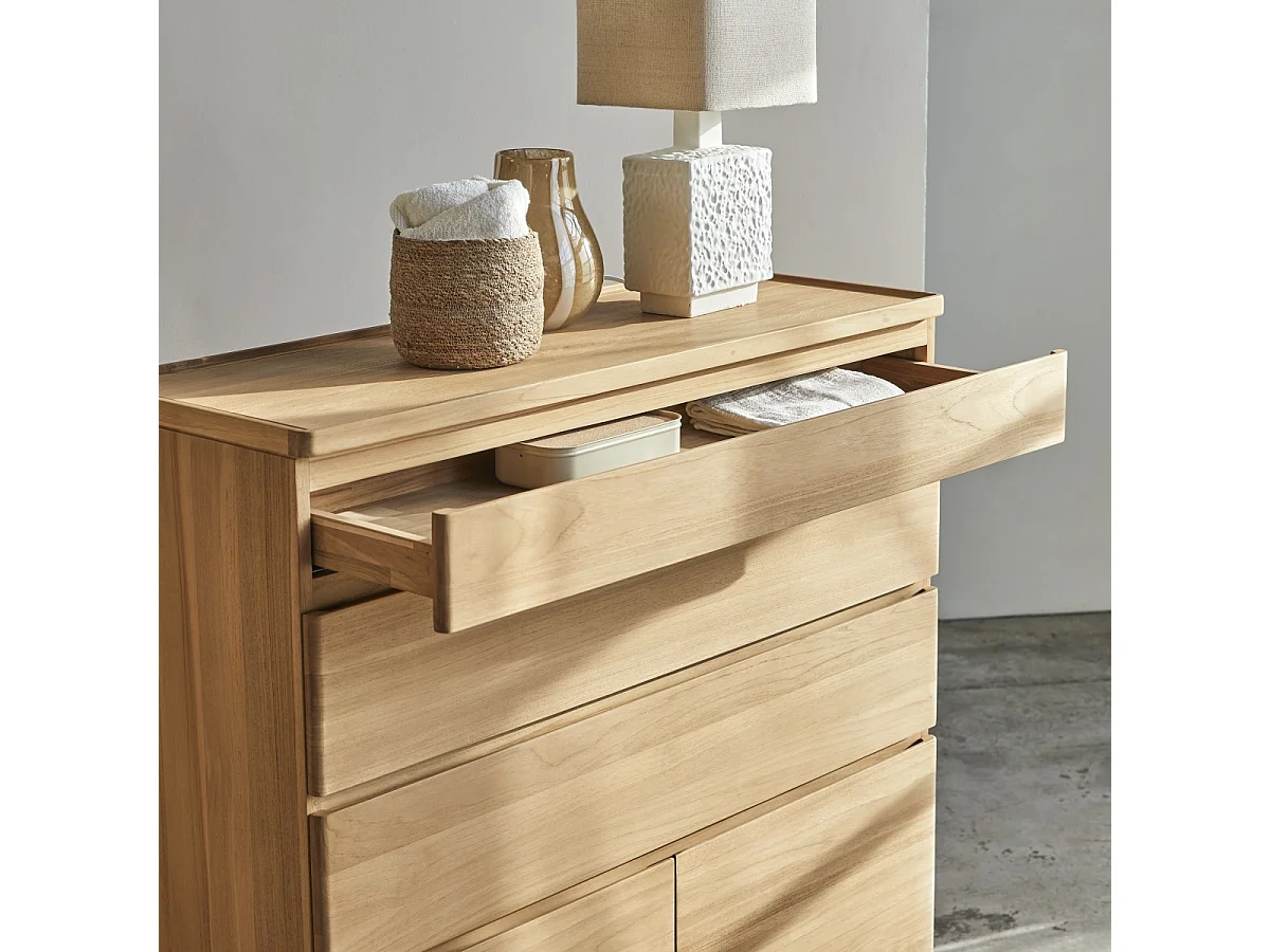 Hochkommode Nino aus massivem Teakholz