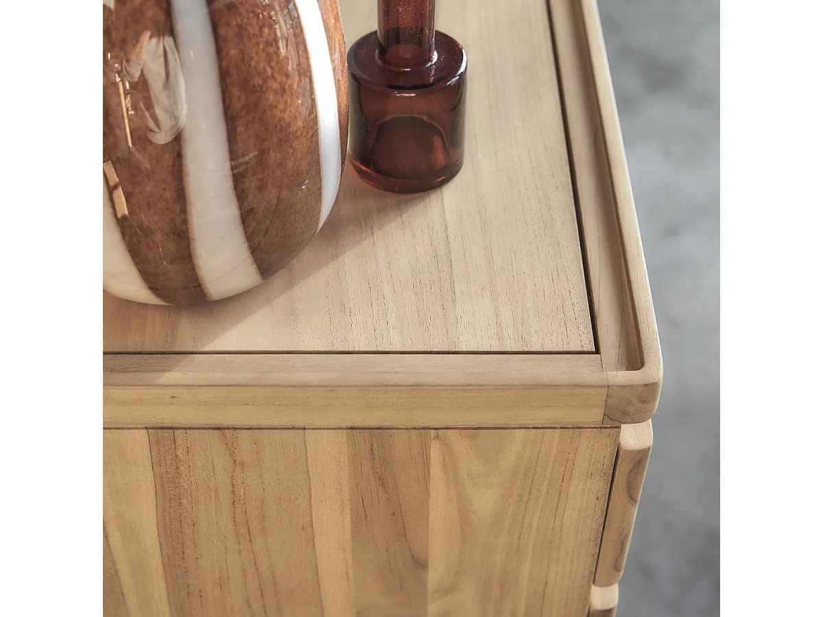 Hochkommode Nino aus massivem Teakholz