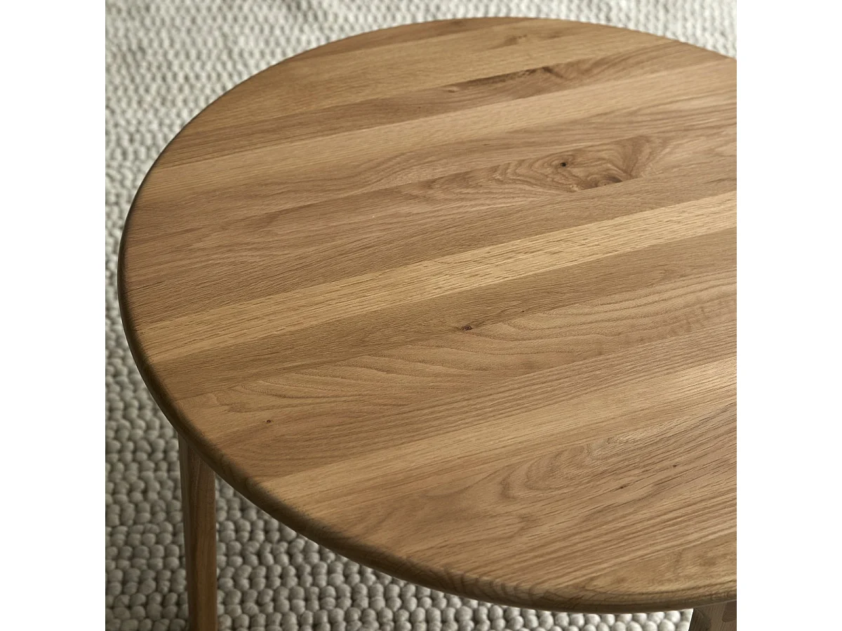 Couchtisch Clara aus massivem Eichenholz, 80 x 80 cm