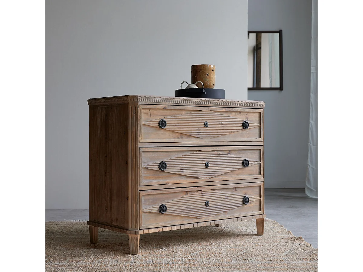 Kommode mit 3 Schubladen aus massiver recycelter Pinie Landhausstil Natur klassisch