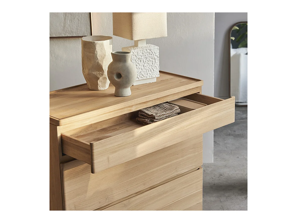 Kommode Nino aus massivem Teakholz