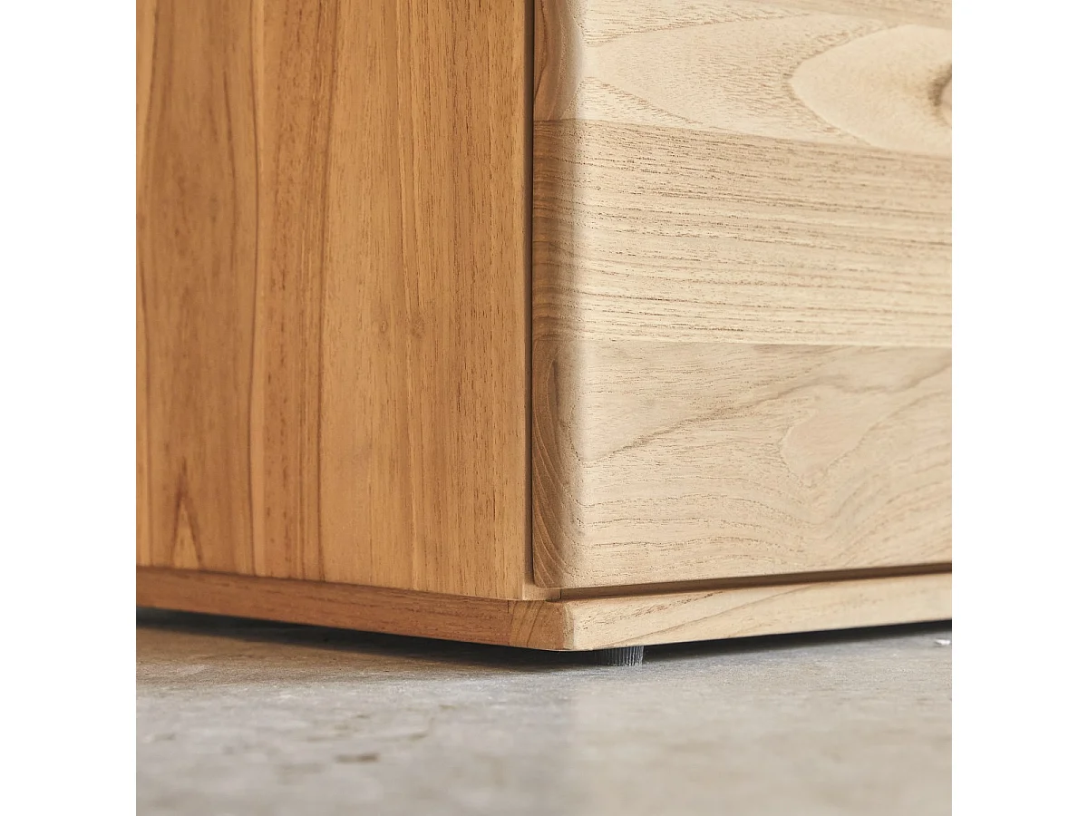 Kommode Nino aus massivem Teakholz