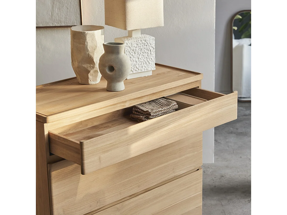 Kommode Nino aus massivem Teakholz