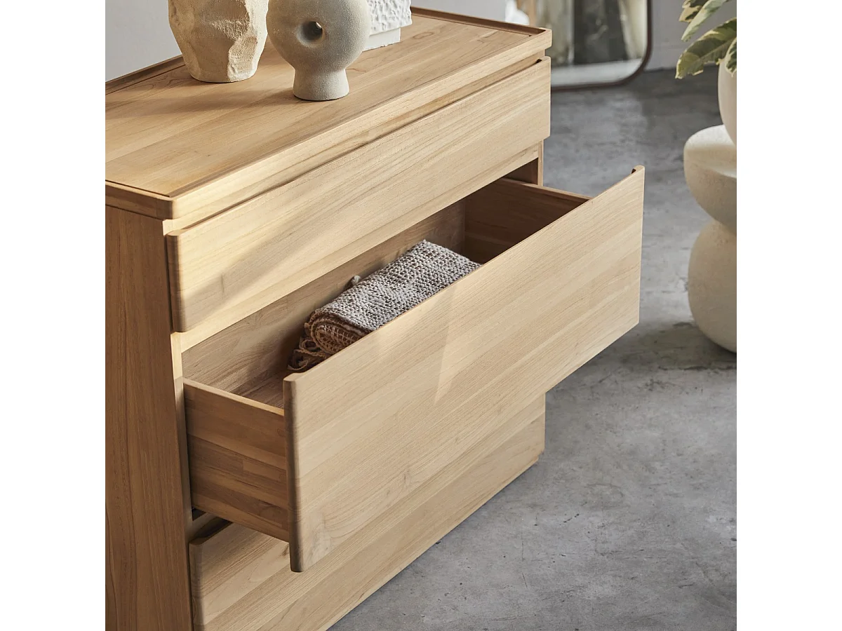 Kommode Nino aus massivem Teakholz