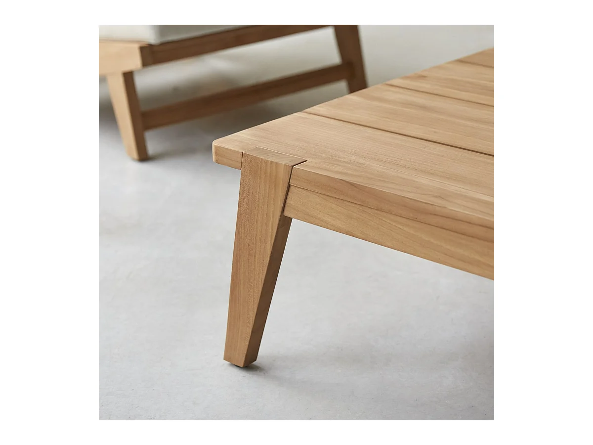 Wohnzimmer-Couchtisch Olia aus Teakholz