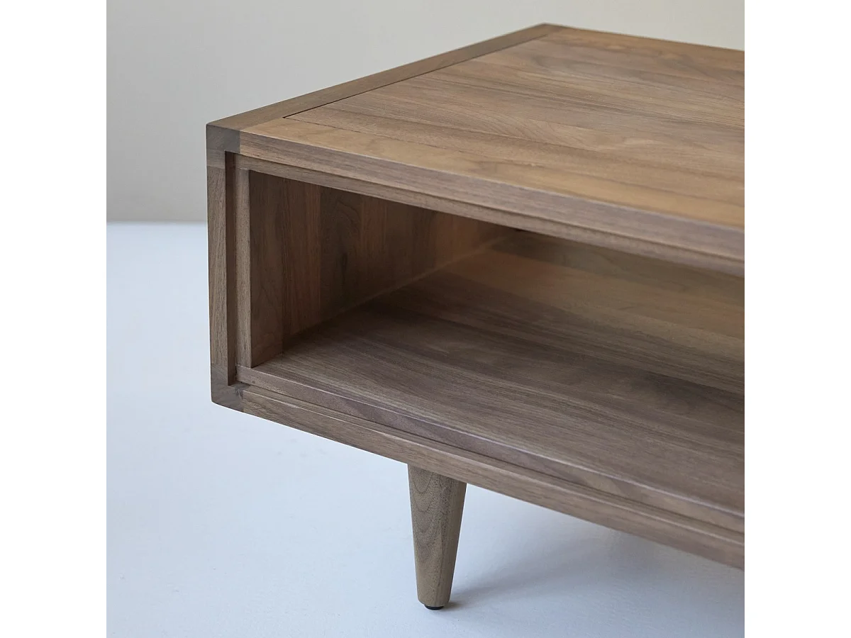 Couchtisch aus Nussbaumholz 120 x 50 Jonàk