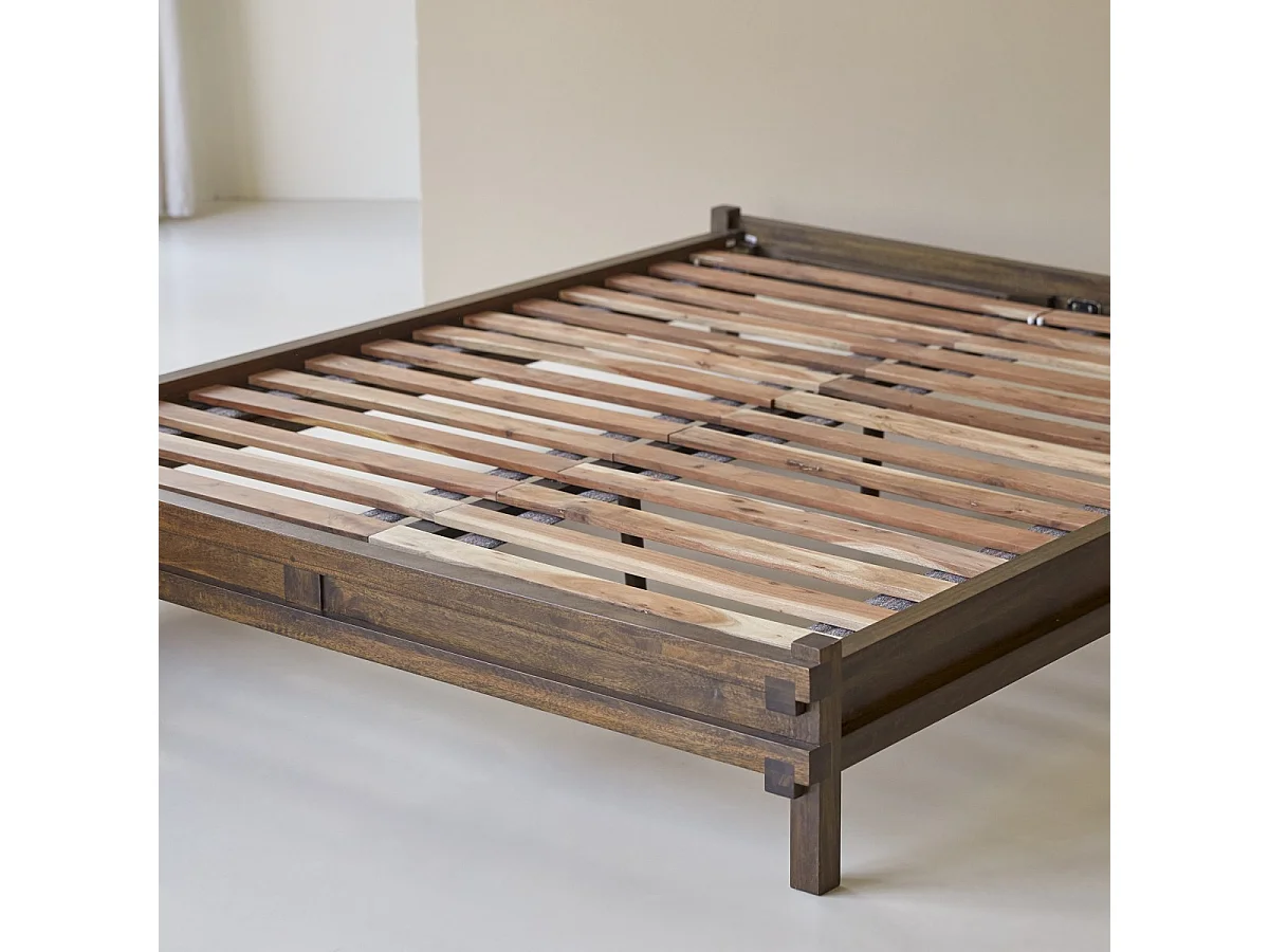 Bett Arko aus Mangoholz 175 x 210