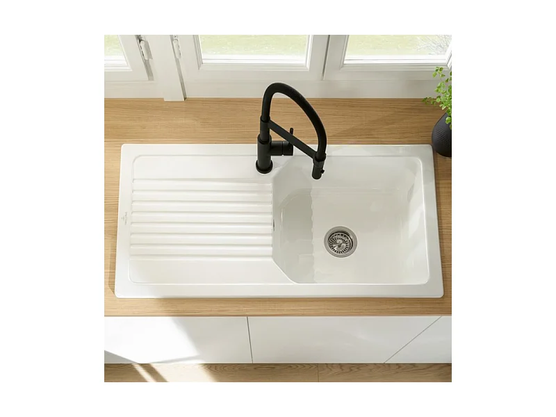 Robinet cuisine semi-pro VILLEROY ET BOCH Steel Expert compact window noir mat