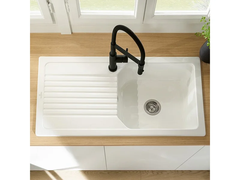 Robinet cuisine semi-pro VILLEROY ET BOCH Steel Expert compact window noir mat