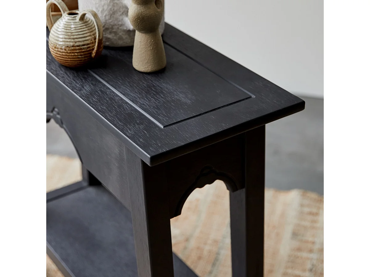 Konsole Thaki Black aus massivem Kiefernholz 80