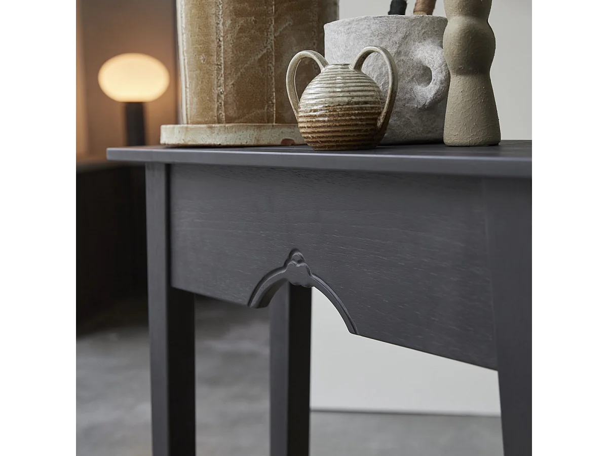 Konsole Thaki Black aus massivem Kiefernholz 80