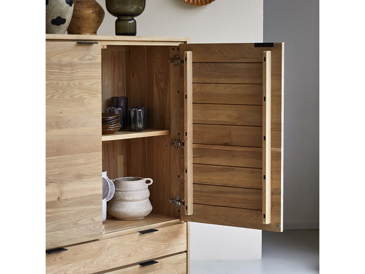 Esszimmerschränk aus massiver Eiche Senson