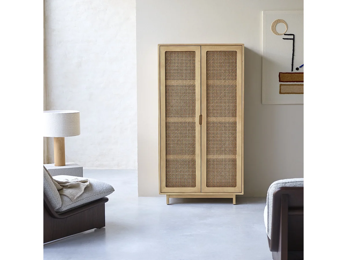 Schrank Luis aus massivem Ulmenholz und Rattangeflecht