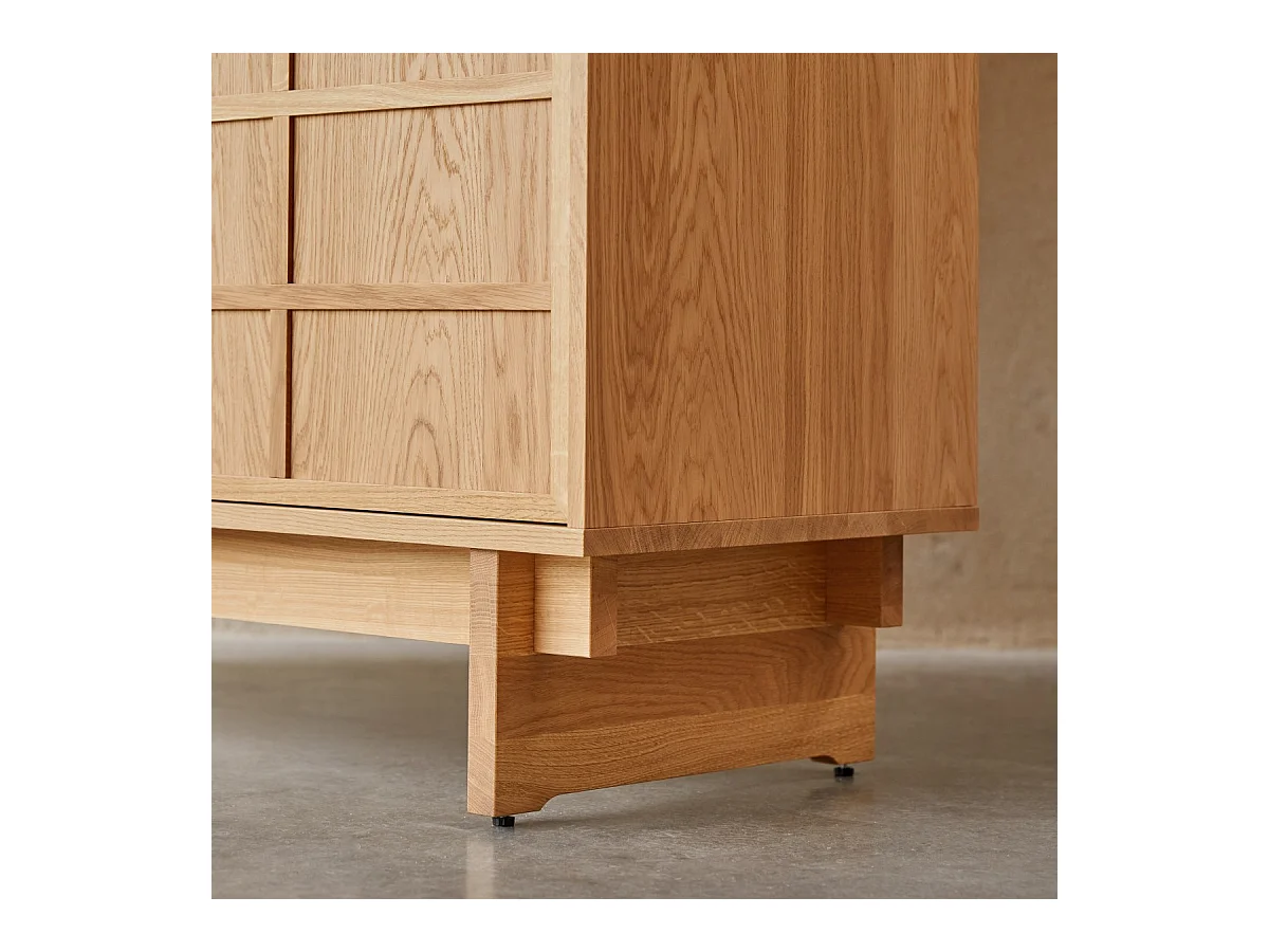 Schrank Miu aus Eiche