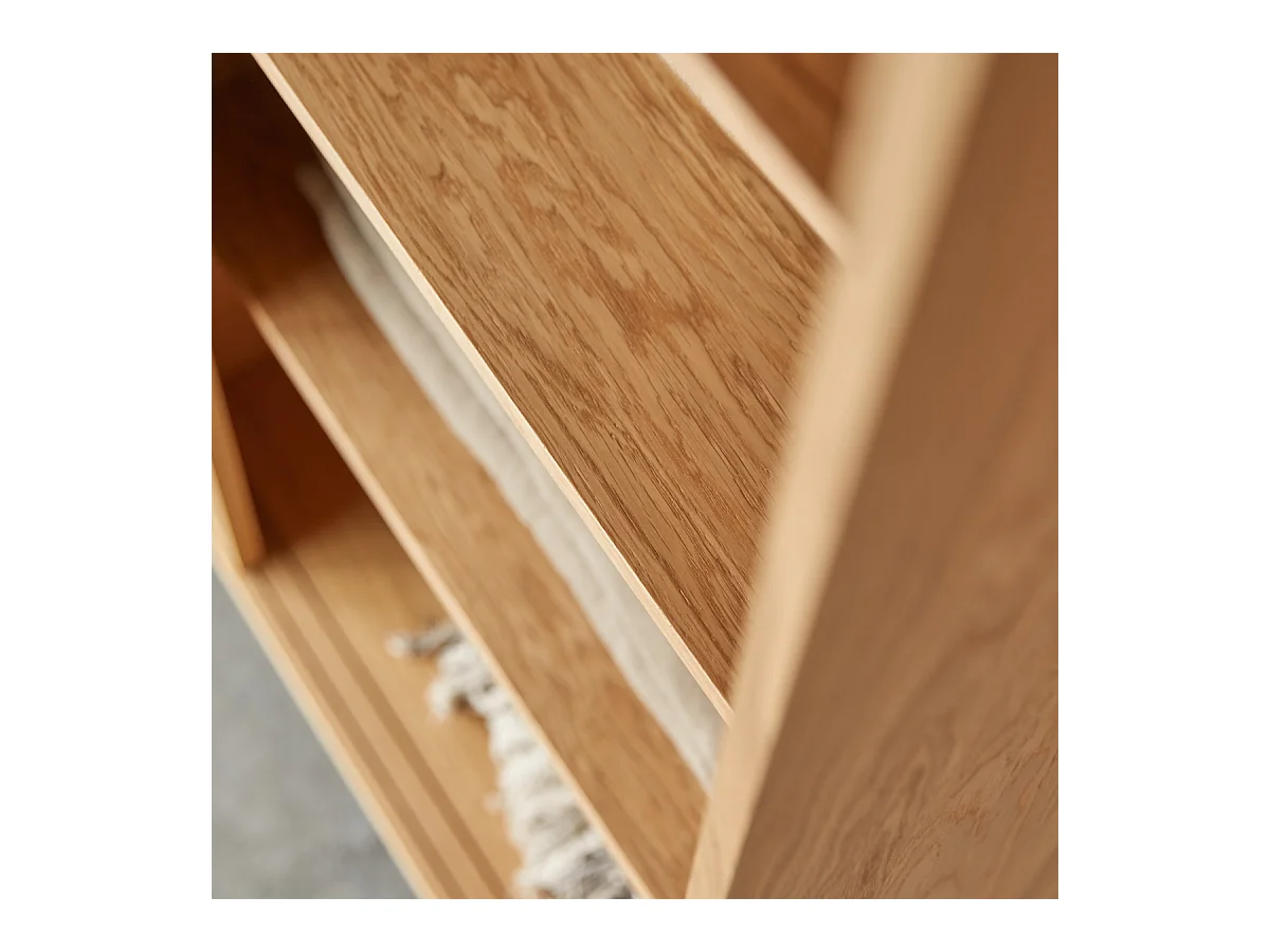 Schrank Miu aus Eiche