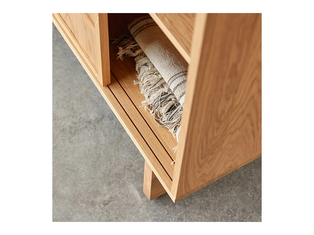 Schrank Miu aus Eiche