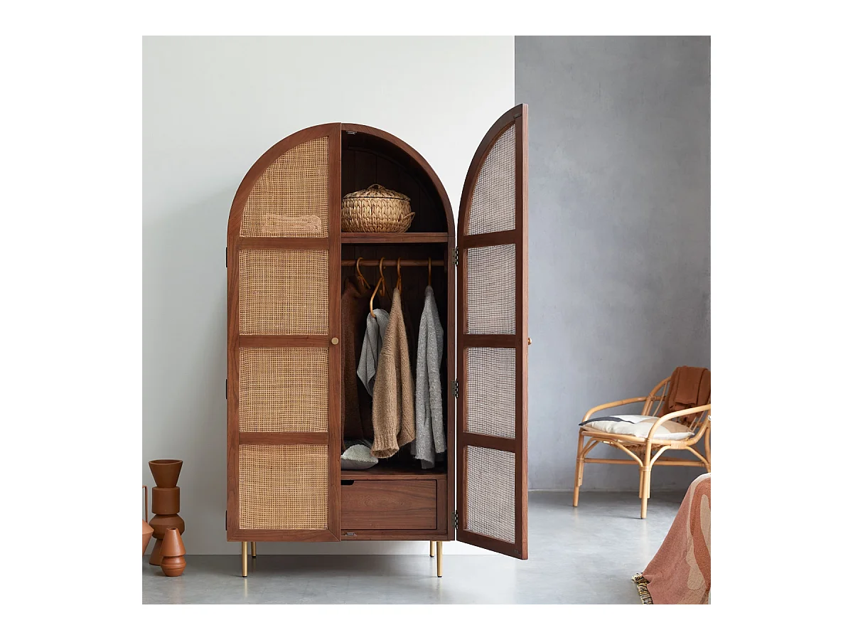 Armoire de rangement en bois d'orme et cannage Lisbeth