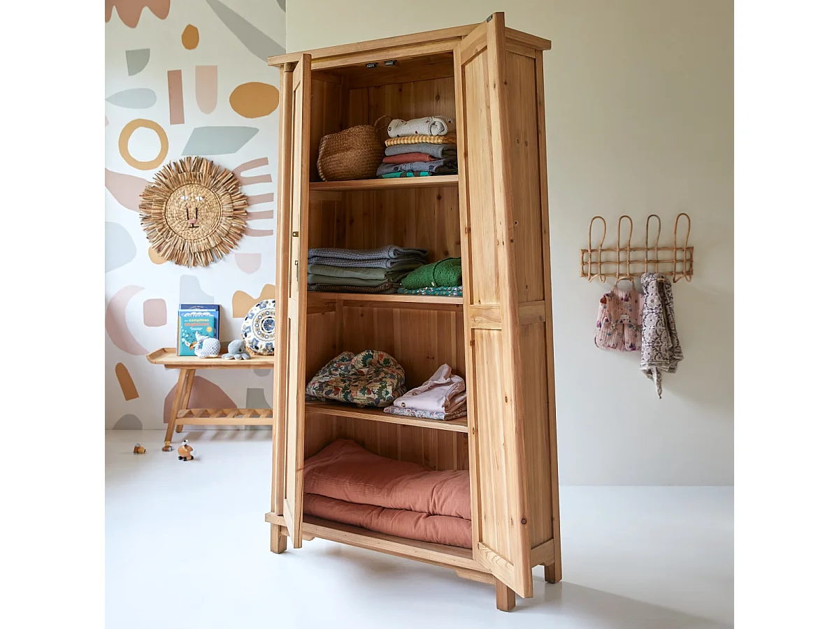 Armadio per bambini in pino massello riciclato Yuki