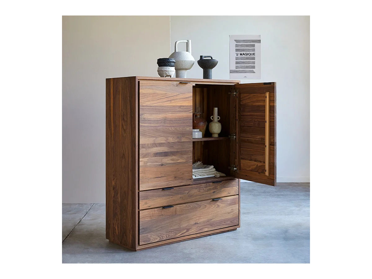 Schrank Senson aus massivem Nussbaumholz