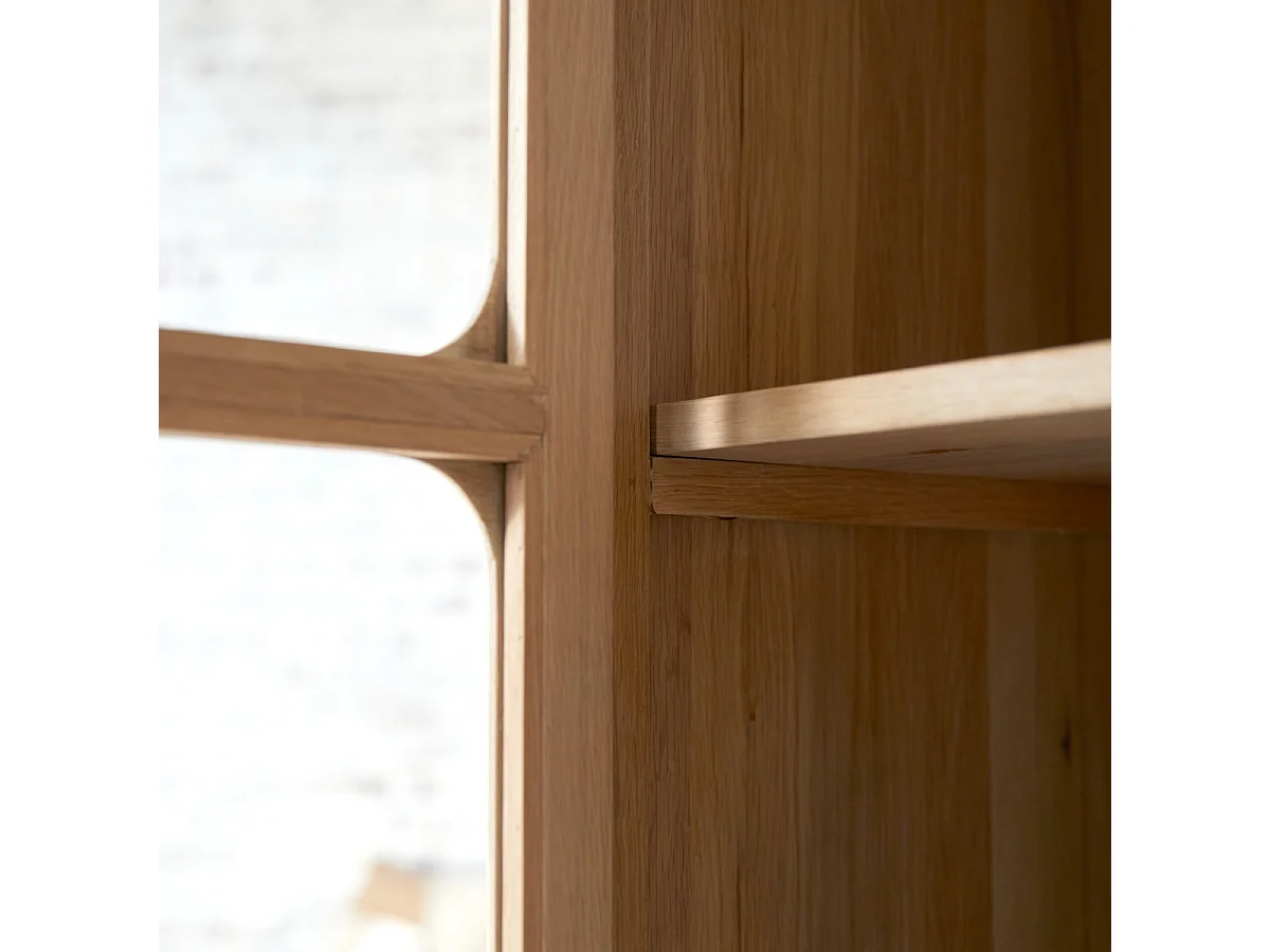 Esszimmerschrank Marthe aus massivem Eichenholz 180