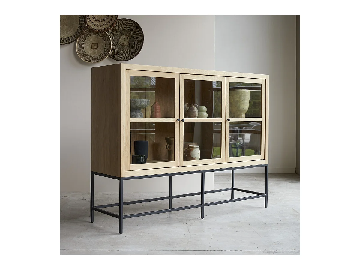 Niedriger Vitrinenschrank Babeth aus massivem Eichenholz 160