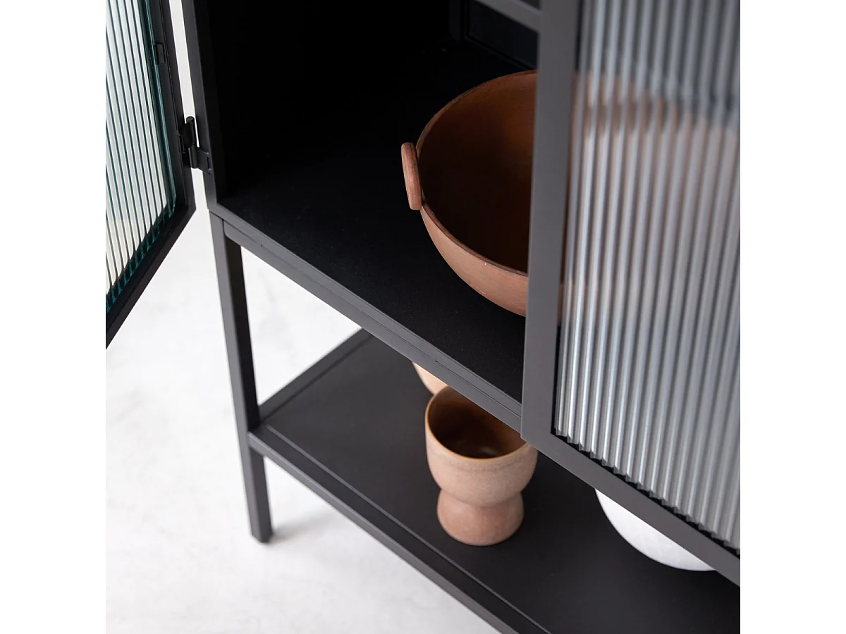 Vitrine haute en métal peint Antonin