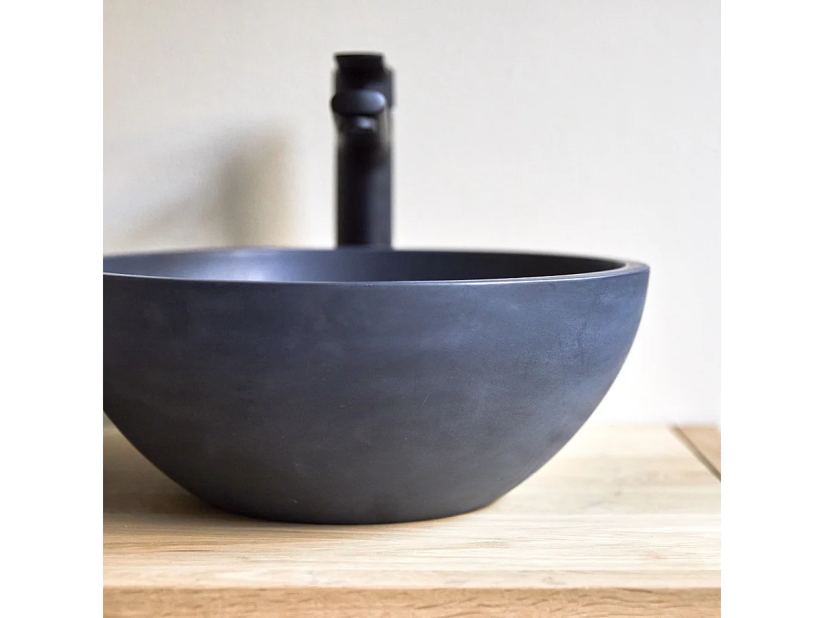 Lavabo tondo in battuto di terrazzo black Micha