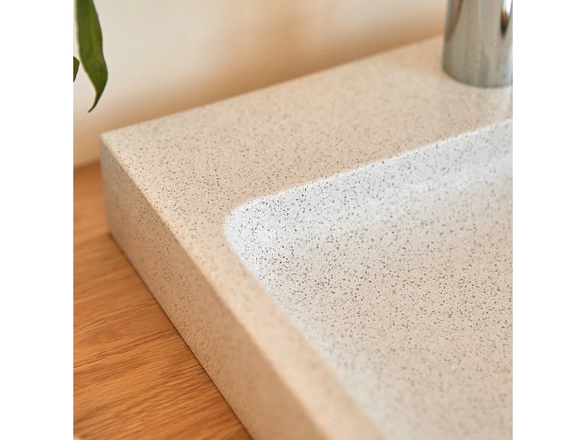 Quadratisches Waschbecken Timon aus Premium-Terrazzo White
