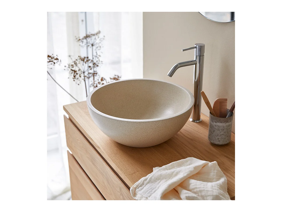 Rundes Waschbecken Micha aus Terrazzo Cream