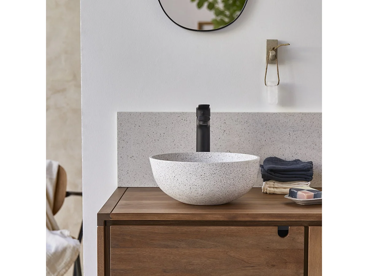 Rundes weißes Waschbecken Elea aus Premium-Terrazzo