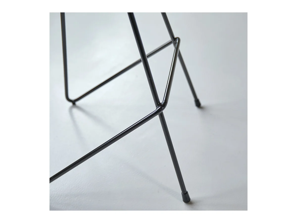 Hocker Barhocker mit schwarzem Metall