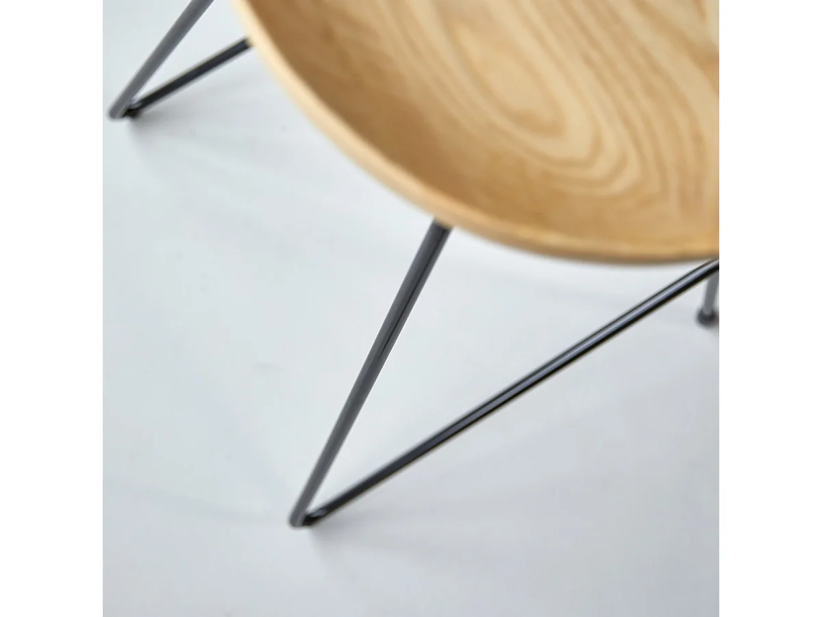 Mari - High stool in solid ash and black metal
