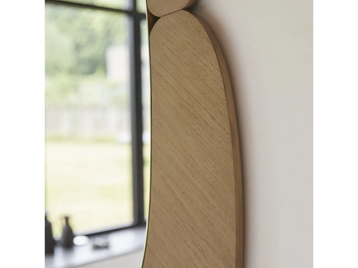 Ovaler Spiegel aus hellem Mindiholz 75x115 Eda