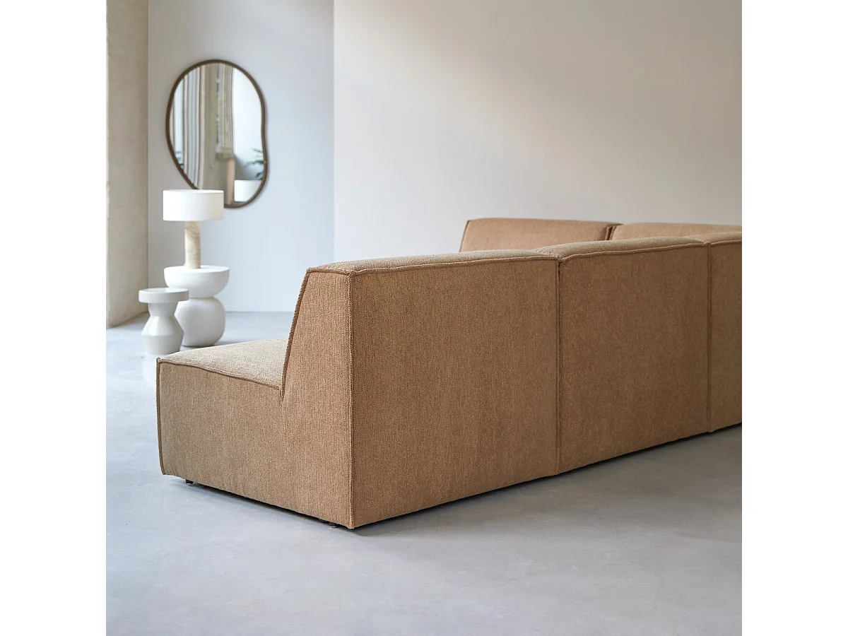 Divano ad angolo modulabile Dario 5-6 posti in tessuto color cammello