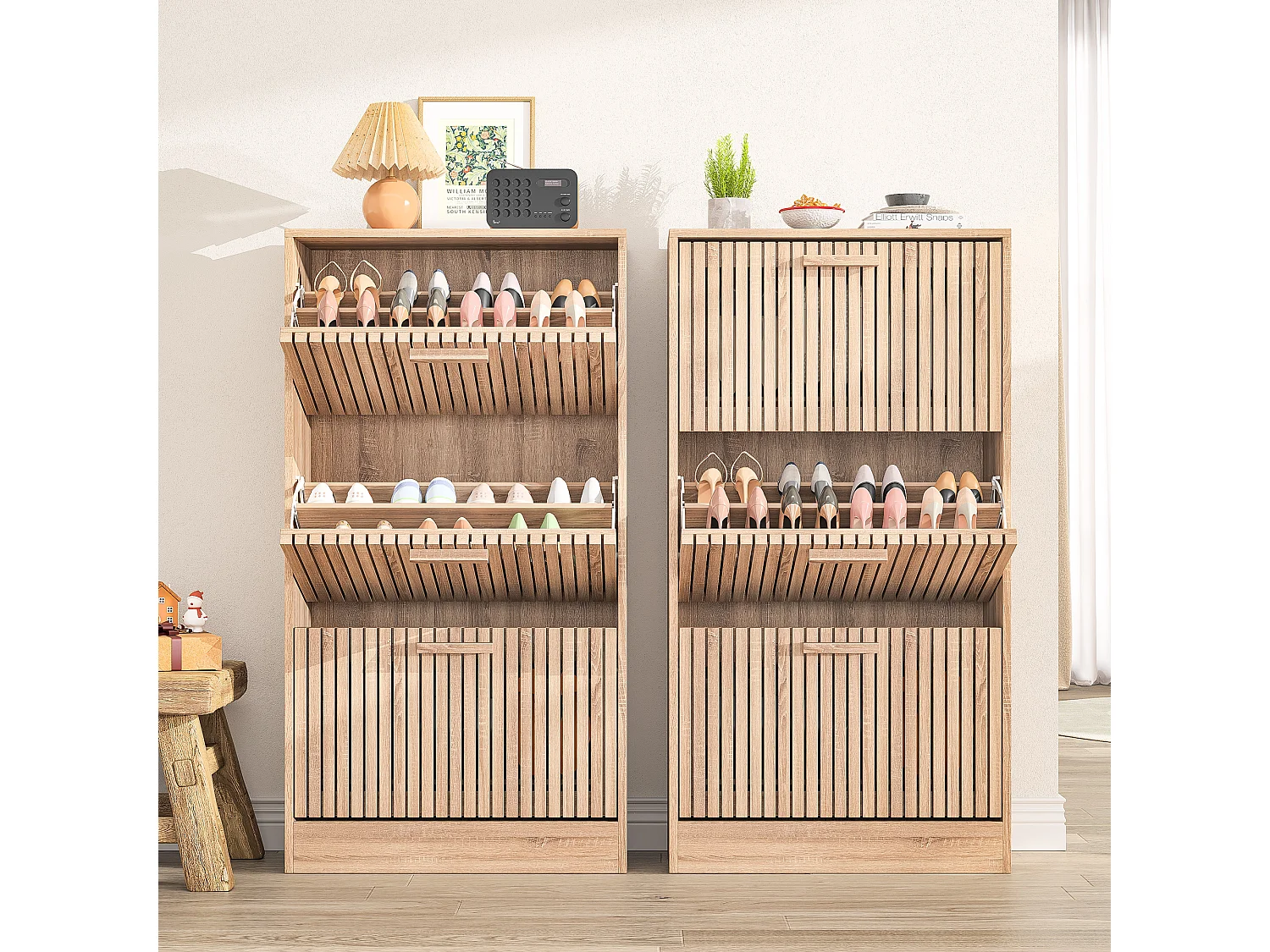 Meuble à Chaussures en Bois avec 3 Portes abattantes et étagères réglables, Armoire À Chaussures pour 18 Paires, 60 x 24 x 113 cm