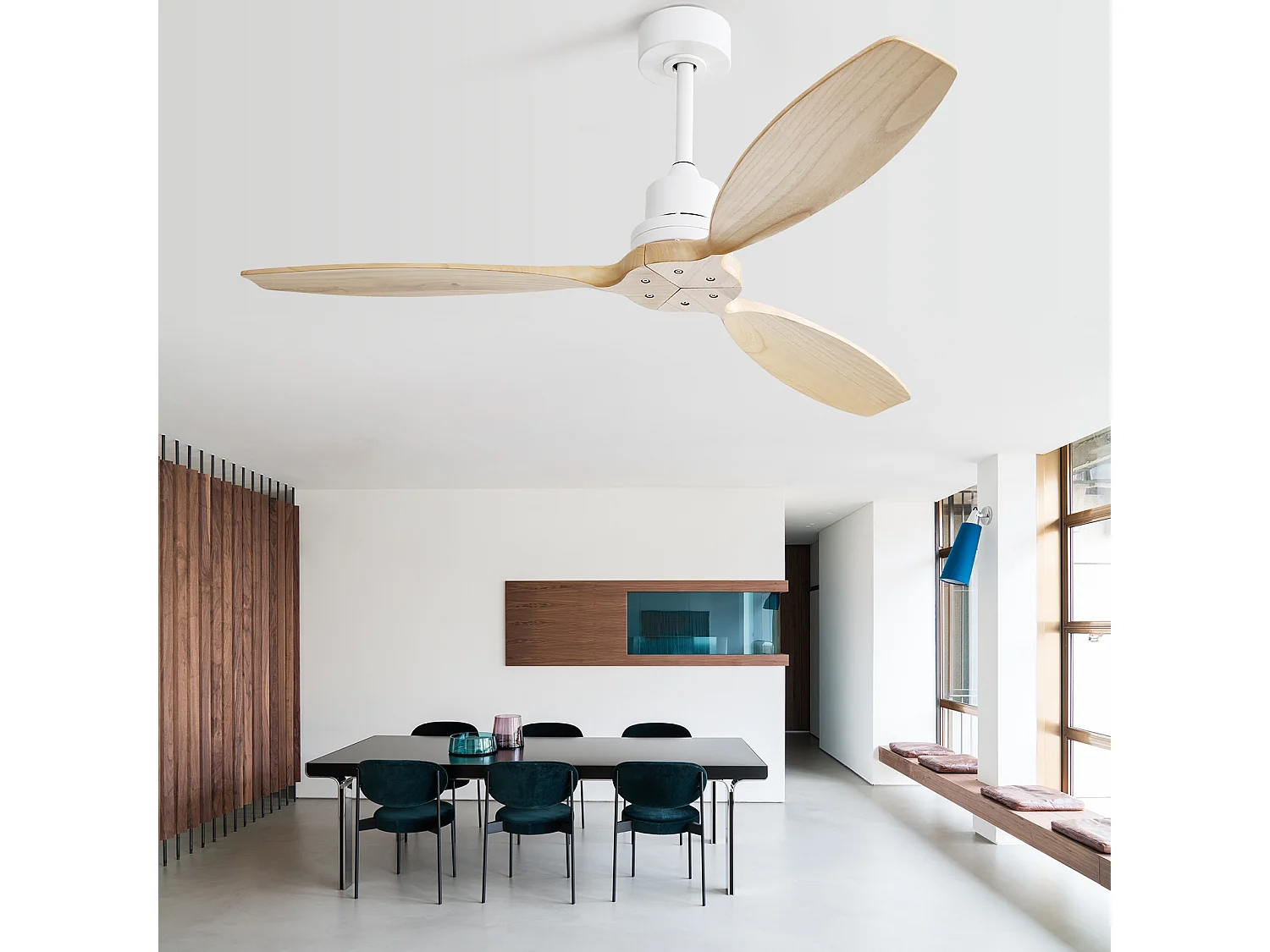 Ventilateur de plafond 132cm 3 pales en placage bois avec télécommande 6 vitesses et timer, Moteur DC réversible, blanc