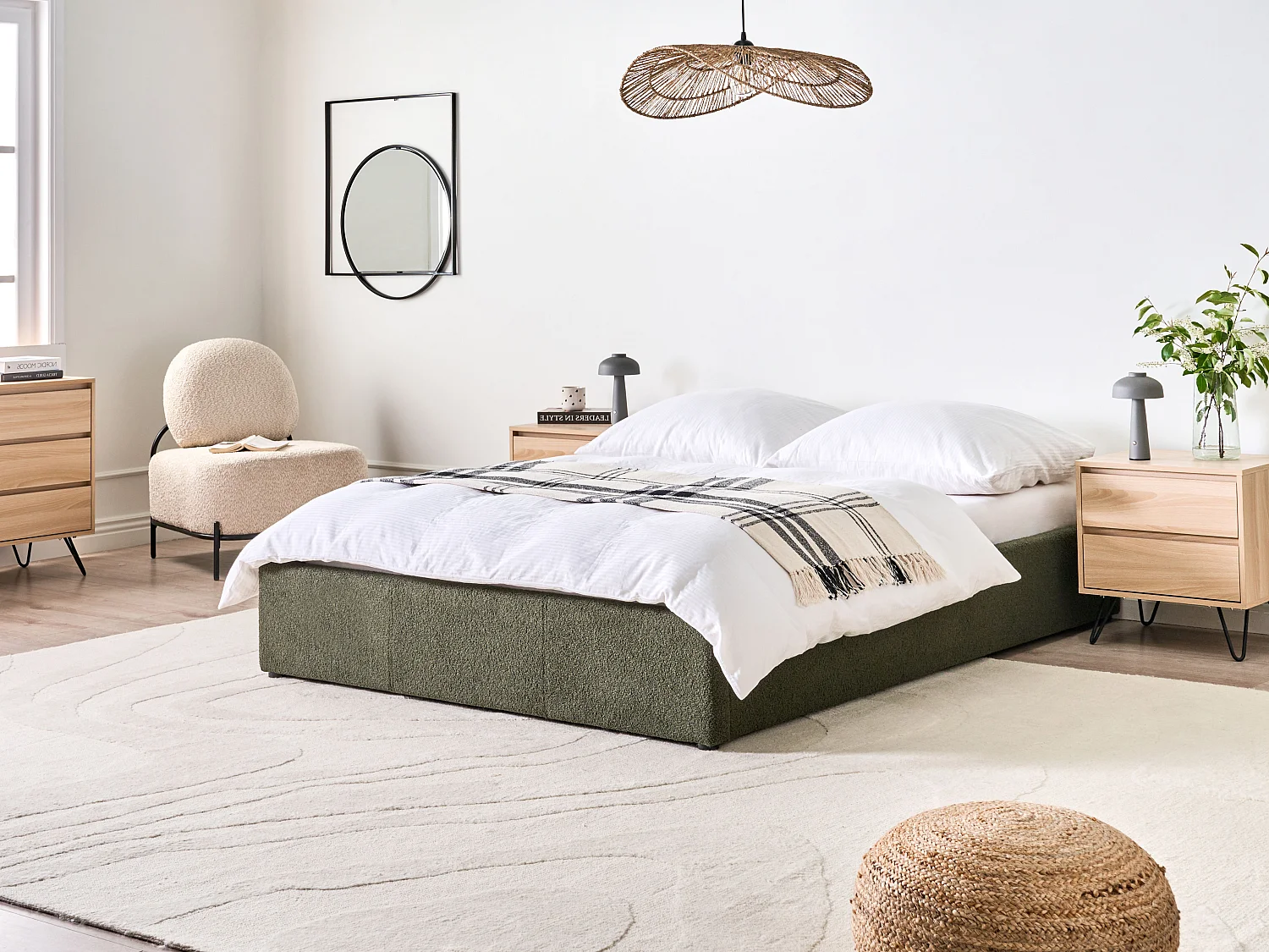 Bett mit Stauraum Bouclé DINAN 140 x 200 cm Dunkelgrün