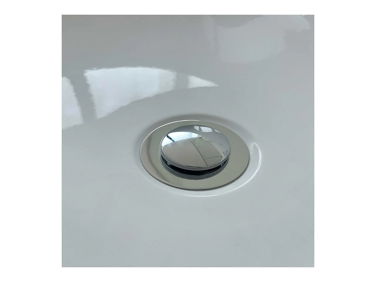 Vasca da Bagno a Isola Vasca da Bagno Freestanding in Acrilico da 150x72x65 cm, Colore Bianco, Forma di Barca Ovale