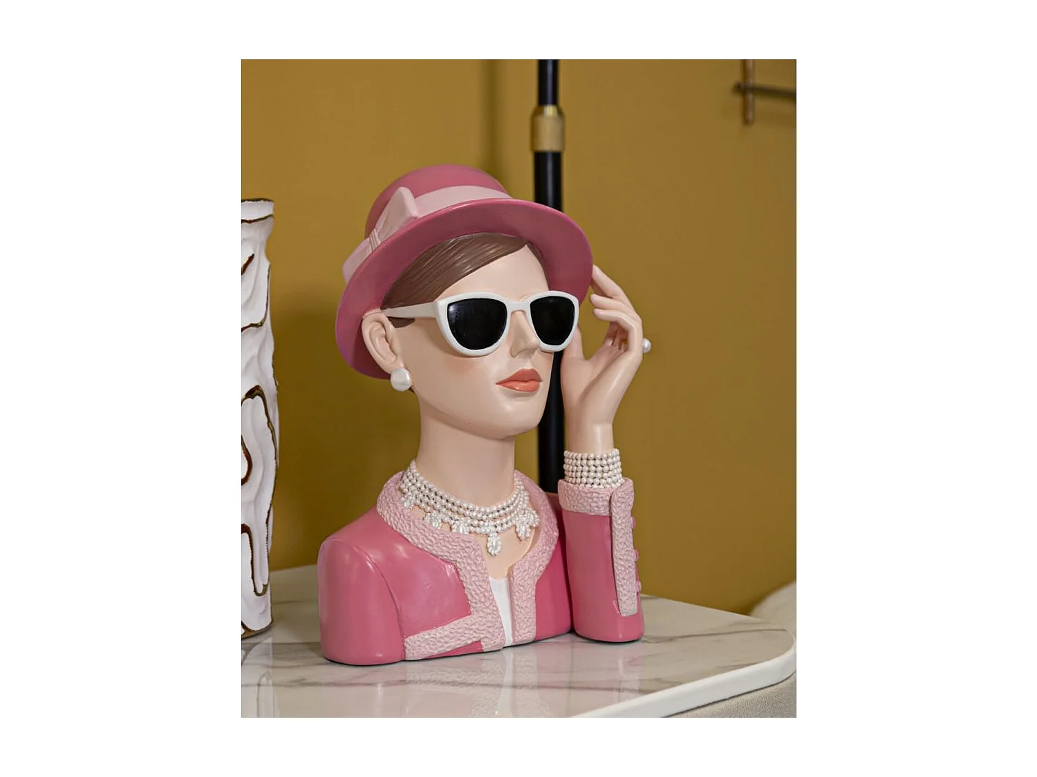 Rzeźba Kobieta 1, Wielokolorowy, 18x11x26 cm, Seven Design