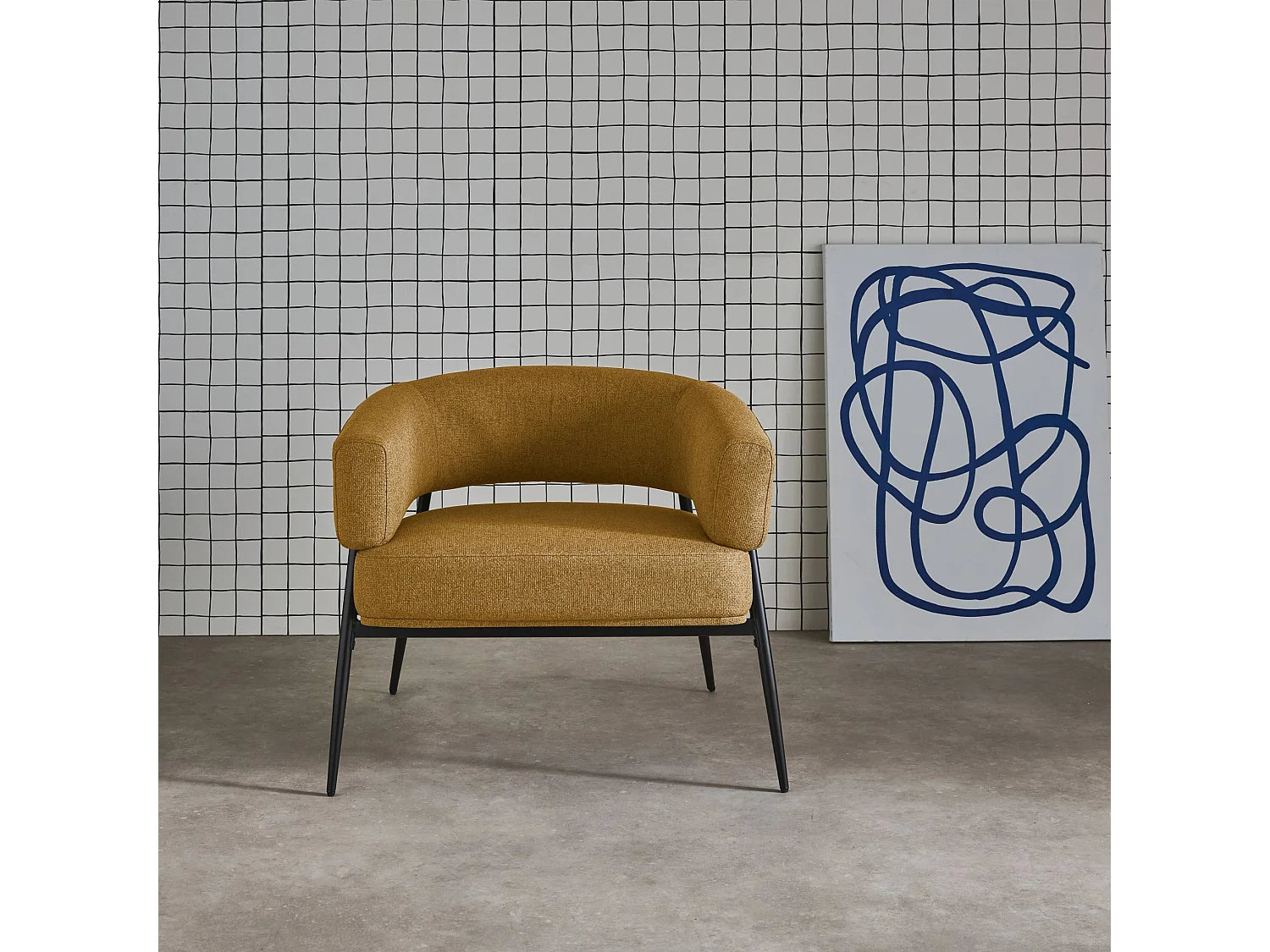 Fauteuil tissu moutarde dossier incurvé piétement métal L 81.5 x P 72.5 x H 69 cm - Cristo