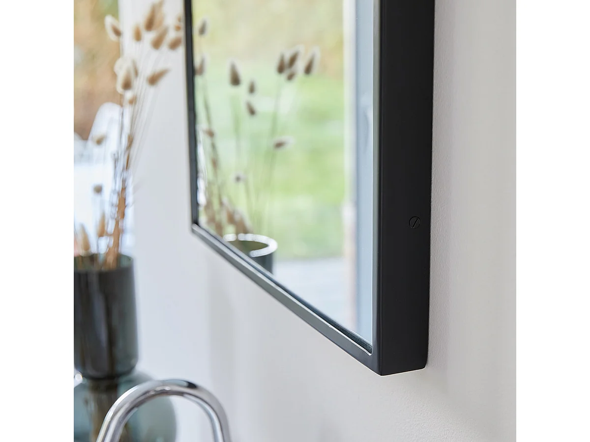 Rechteckiger Spiegel Nordic aus schwarzem Metall 80x50 cm