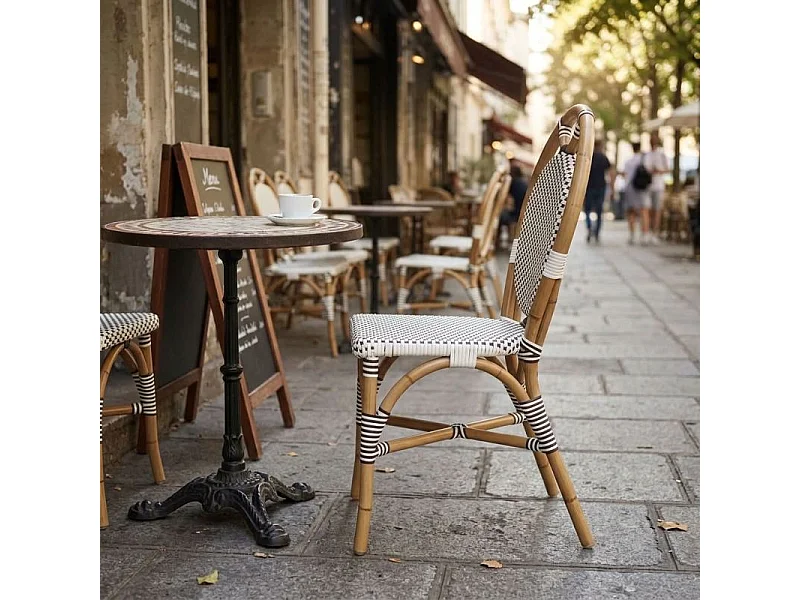 Lot de 2 chaises bistrot empilables en rotin tressage noir et blanc – PIGALLE