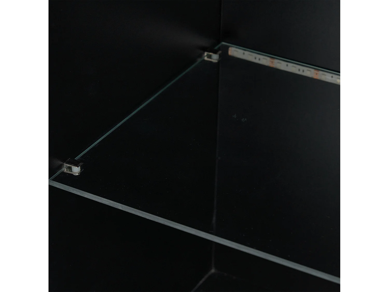 Vitrine preta de alto brilho com 2 portas e 1 prateleira de vidro, LED incluído - 45x35x160cm