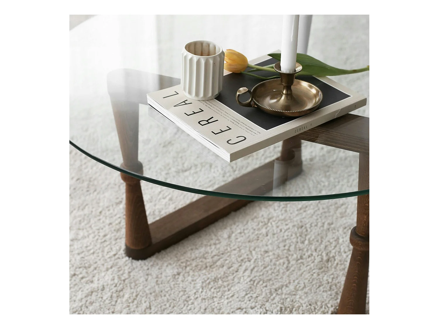 Table basse en verre ronde - pied bois sculpté BOMA