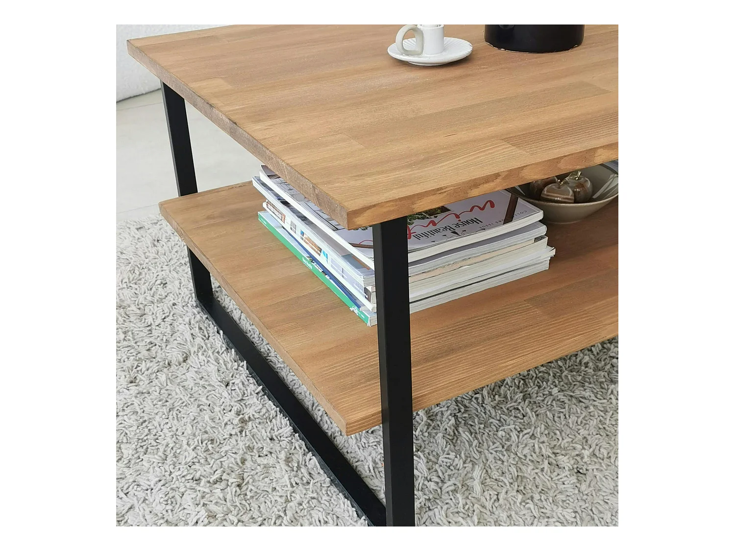 Table basse avec rangement - bois clair et métal OTRENTO